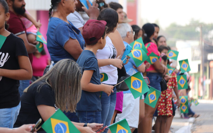 Coxim comemora Bicentenário da Independência do Brasil com grande desfile Civico-Militar