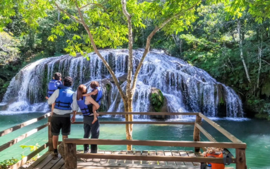 A partir de 2025, Bonito implementará taxa de conservação ambiental de R$ 15 para turistas