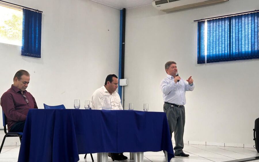 Prefeito Edilson Magro passa por sabatina na ACIAC