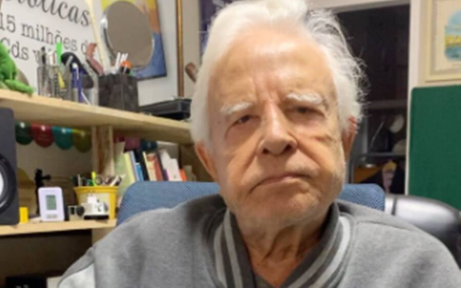 Morre o jornalista Cid Moreira aos 97 anos