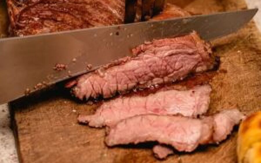 Homem morre no hospital de MS após engasgo com pedaço de carne em bar