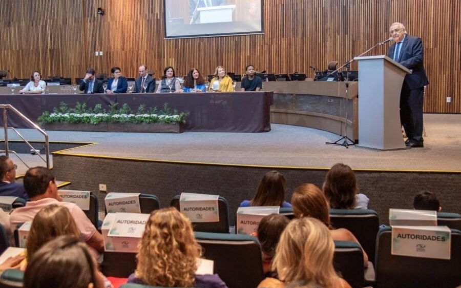 Presidente do TCE-MS participa de Seminário de Direitos da Criança e do Adolescente na DPE