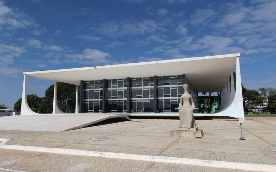 STF recebe duas ações para suspender PEC que limita atuação da Corte