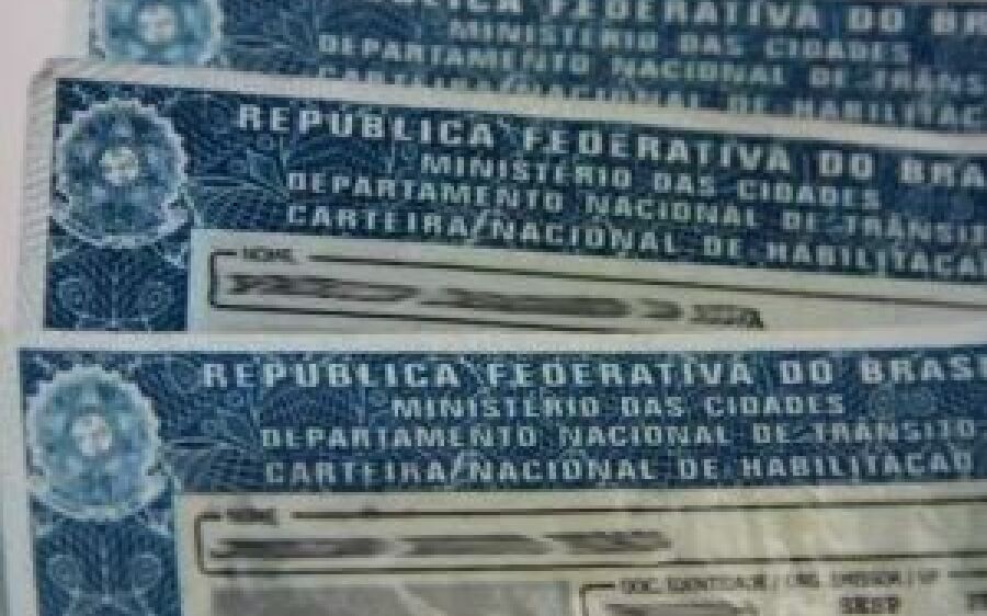 Projeto prevê renovação de CNH gratuita para pessoas de 60 anos com baixa renda