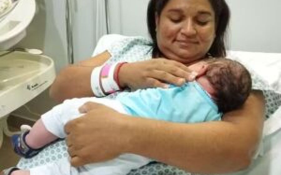 Bebê gigante nasce com mais de 5 kg em caso raro no Brasil 