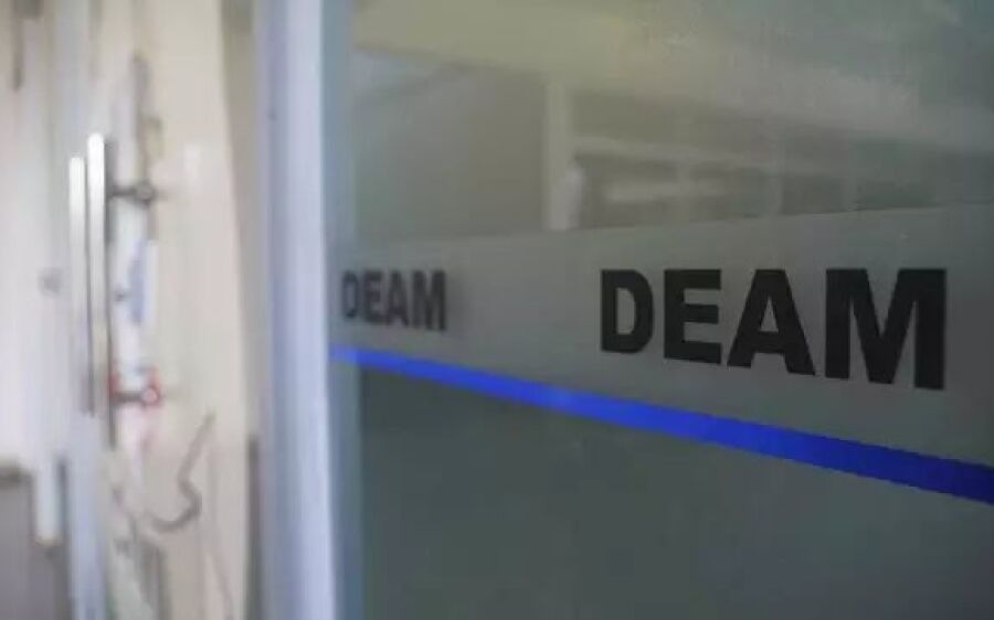 Após fim de relacionamento, homem divulga vídeos íntimos com a ex
