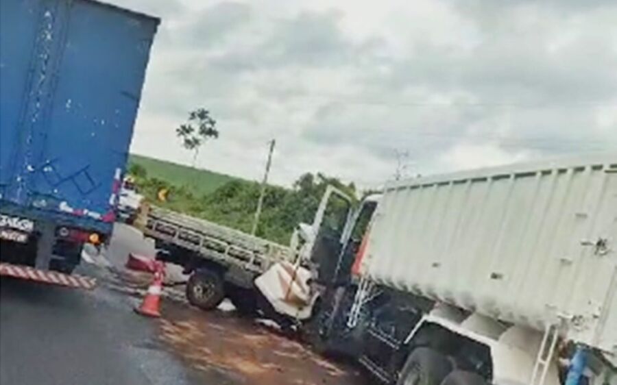 Grave acidente na BR-163 em São Gabriel deixa três mortos e um ferido